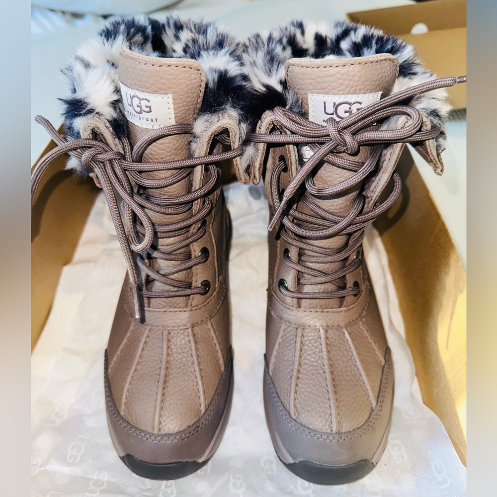 UGG Women's Adirondack III Panther Winter Boots with Fur Trim